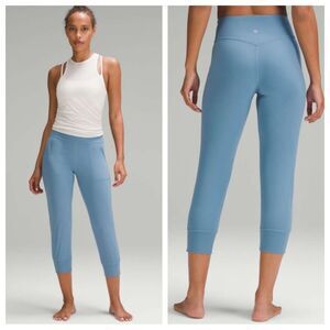 Lululemon Align High-Rise Cropped Jogger
Utility Blue